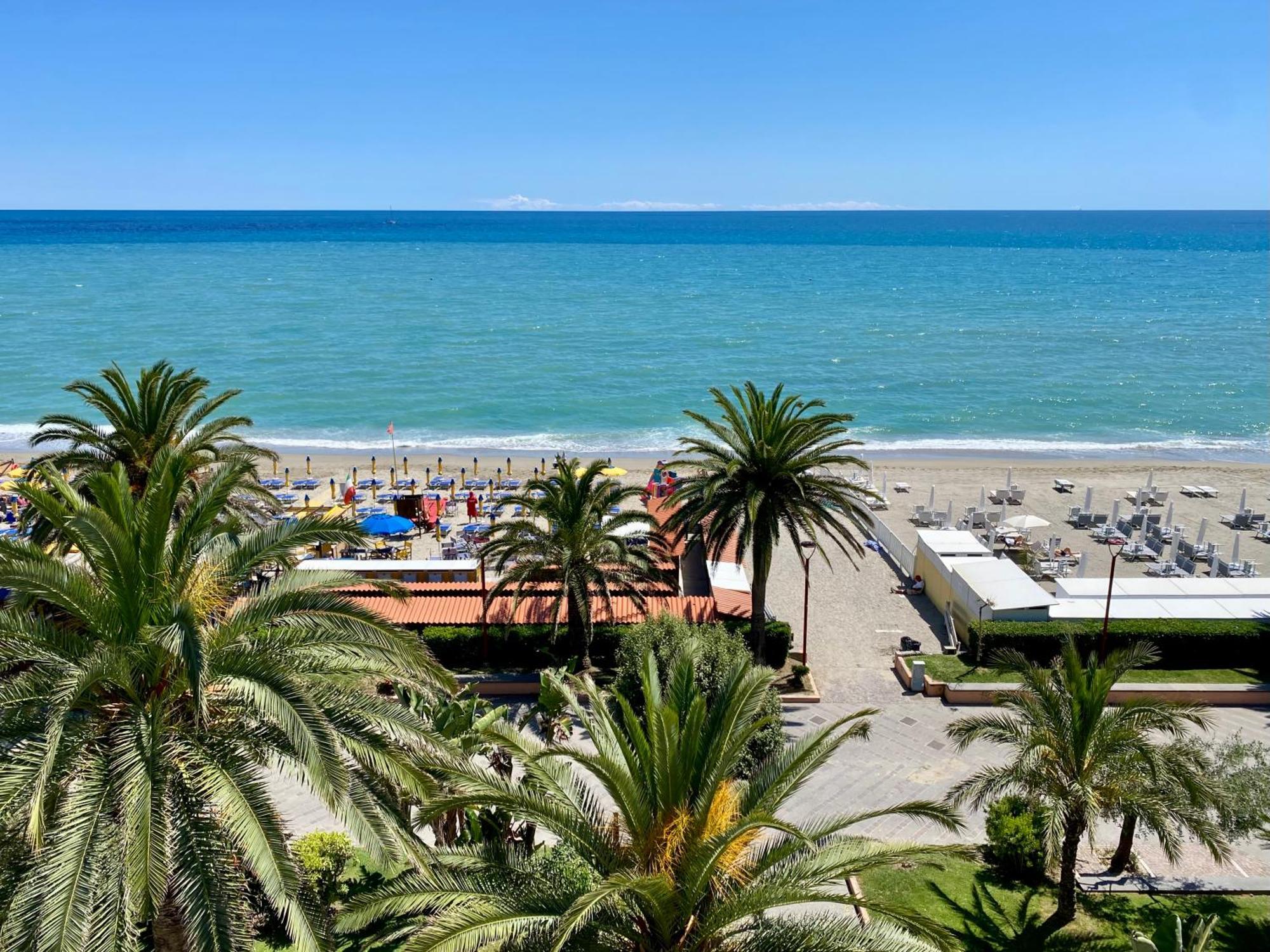 Hotel Gambone Finale Ligure Eksteriør bilde