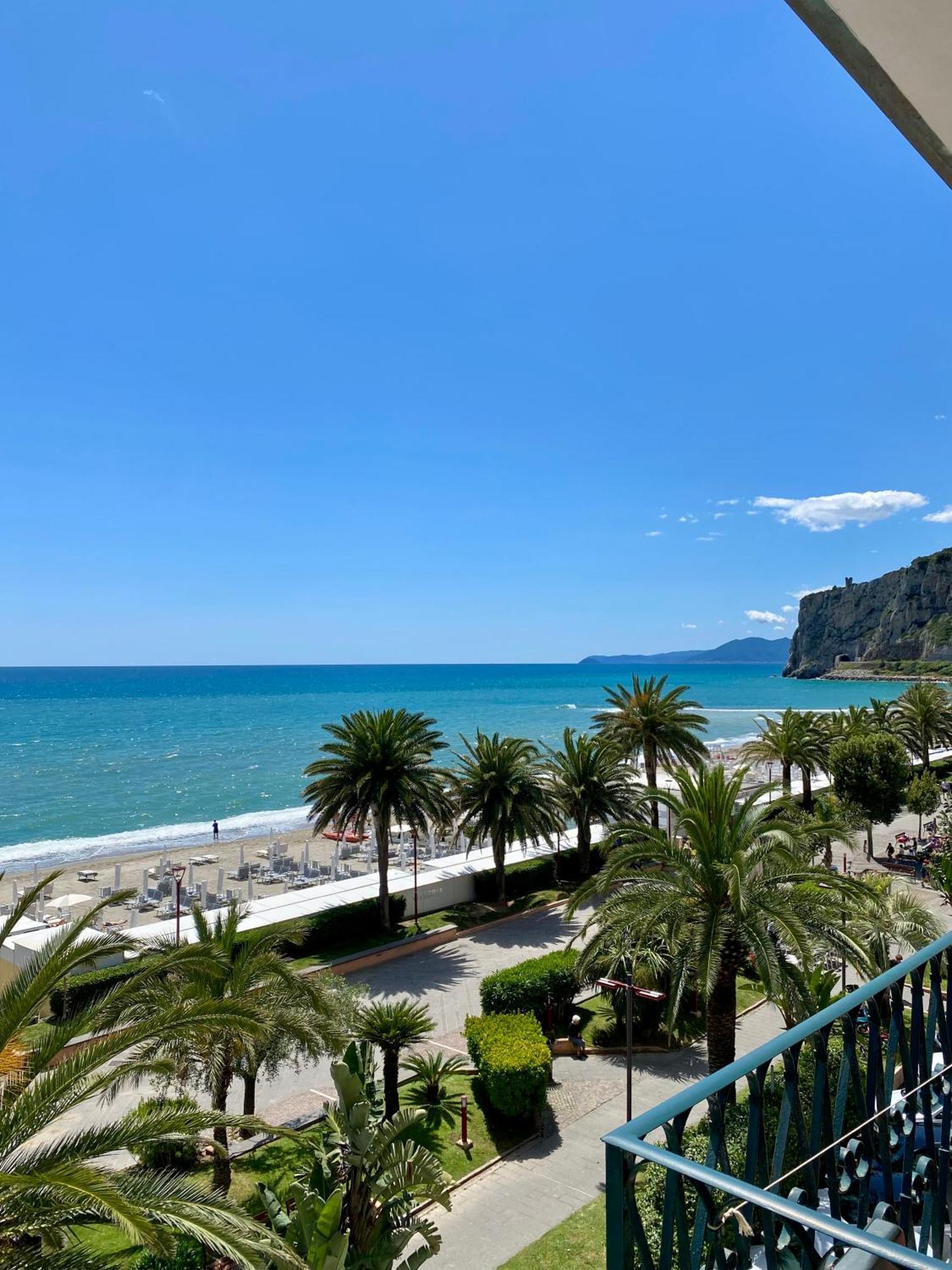 Hotel Gambone Finale Ligure Eksteriør bilde